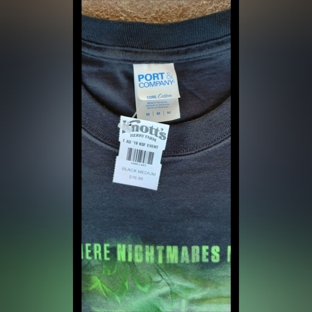 2019 Knott's Scary Farm Halloween Haunt Port & Company T-Shirt Size (M) - Picture 3 of 4